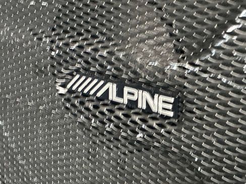 Used 2023 Jeep Wrangler Unlimited Sahara image 13