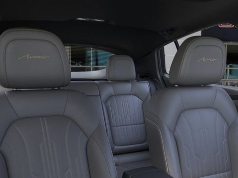 New 2026 Buick Envista Avenir image 24