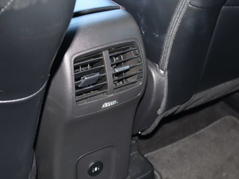 Used 2025 Ford Escape ST-Line AWD/4WD image 17