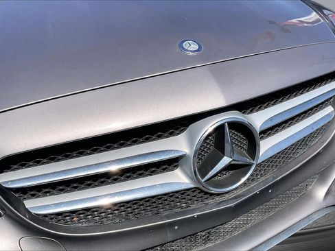 Used 2015 Mercedes-Benz C 300 Sedan image 28