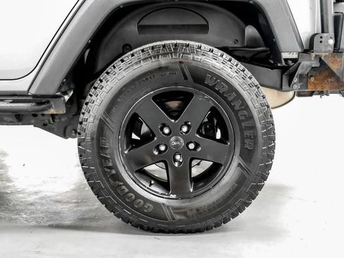 Used 2015 Jeep Wrangler Unlimited Sport w/ Quick Order Package 24S AWD/4WD image 75