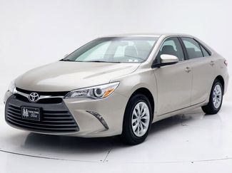 Used 2017 Toyota Camry LE FWD video 2