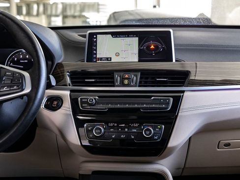 Used 2021 BMW X1 sDrive28i w/ Premium Package image 12