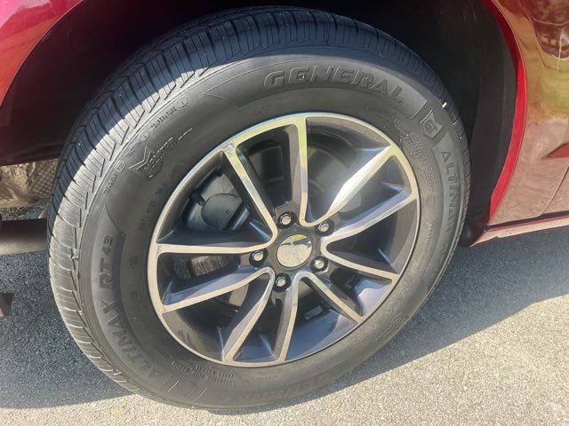 Used 2017 Dodge Grand Caravan SXT FWD image 8