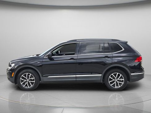 Used 2020 Volkswagen Tiguan SE FWD image 3