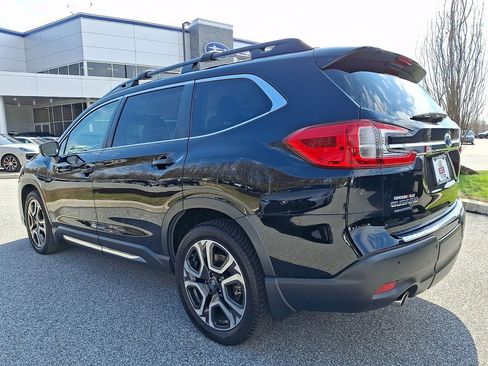 Used 2023 Subaru Ascent Limited AWD/4WD image 5