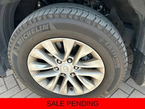 Used 2018 Lexus GX 460 Premium w/ Premium Package AWD/4WD image 12