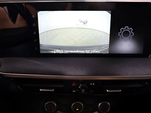 Used 2025 Nissan Kicks SV w/ SV Premium Package FWD image 28