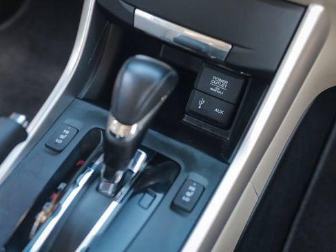 Used 2013 Honda Accord EX-L image 34