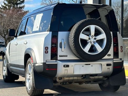 Used 2020 Land Rover Defender 110 First Edition image 8