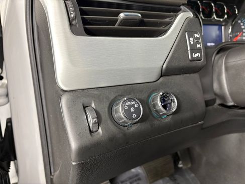 Used 2020 GMC Yukon SLT w/ Open Road Package AWD/4WD image 13