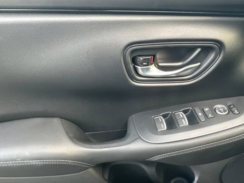 Certified 2026 Honda HR-V EX-L image 11