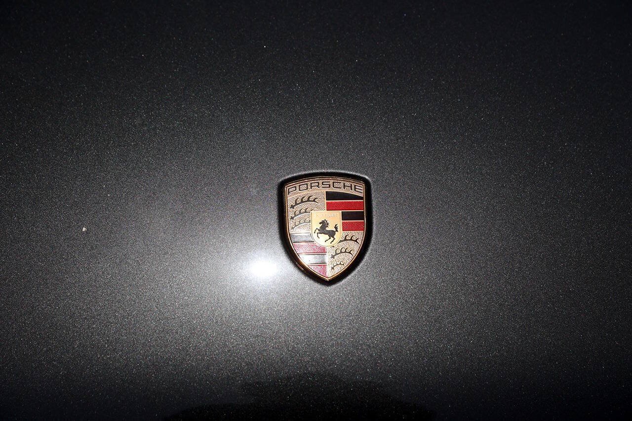 Used 2022 Porsche Macan AWD/4WD image 14