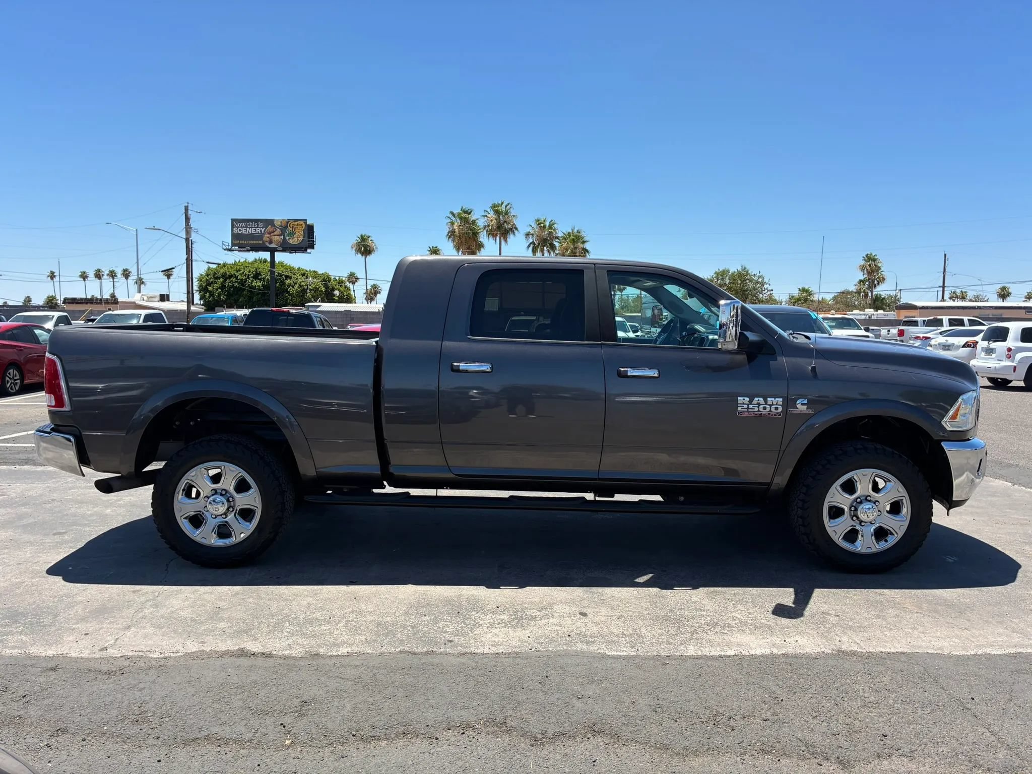 Used 2016 RAM 2500 Laramie AWD/4WD image 4
