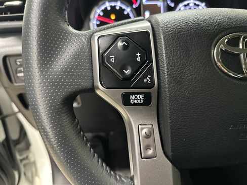 Used 2021 Toyota 4Runner Limited image 19