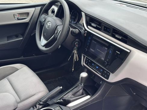 Used 2017 Toyota Corolla LE w/ Carpet Mat Package (TMS) image 13