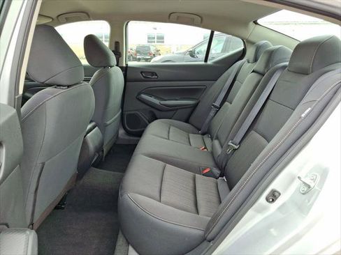 Used 2024 Nissan Altima 2.5 SV image 19