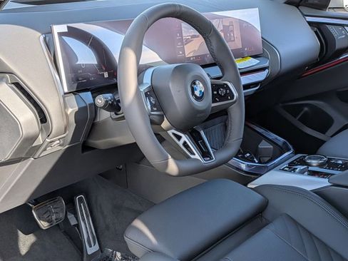 Used 2025 BMW X3 xDrive30i w/ Premium Package image 3