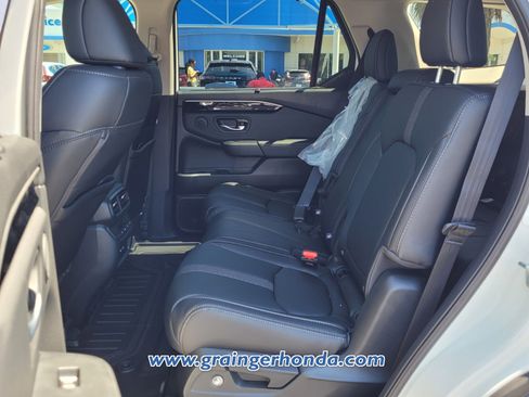 New 2025 Honda Pilot EX-L image 10