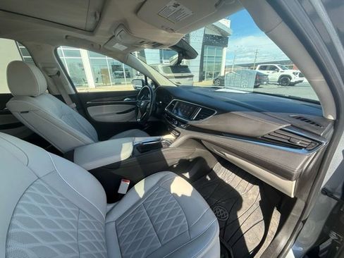 Used 2024 Buick Enclave Avenir w/ Avenir Technology Package image 20