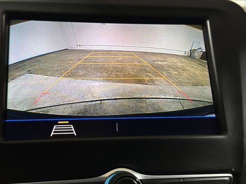 Used 2021 Chevrolet Equinox LT w/ Driver Convenience Package FWD image 15