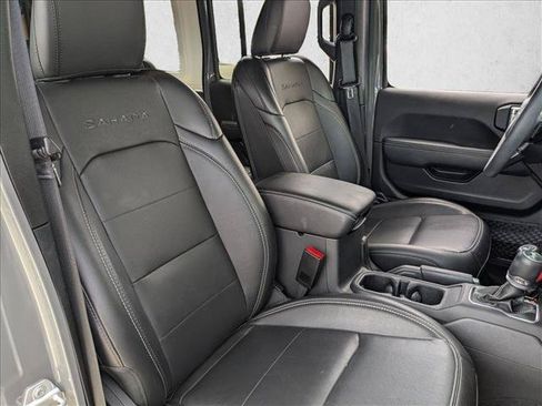 Used 2023 Jeep Wrangler Unlimited Sahara w/ LED Lighting Group AWD/4WD image 20