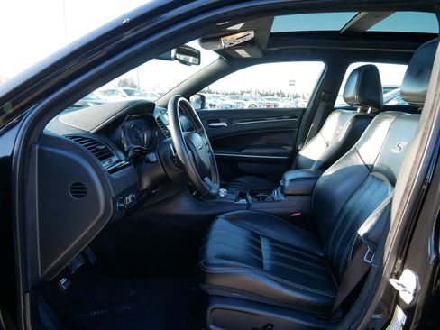 Used 2017 Chrysler 300 S w/ 300S Premium Group image 10