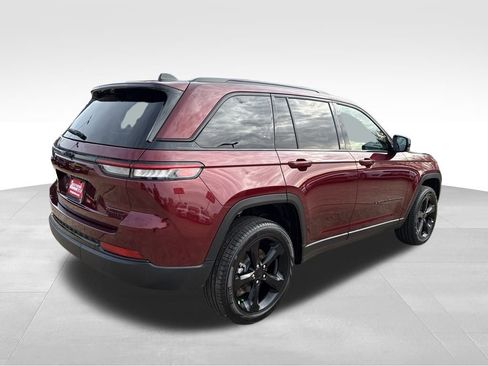 New 2025 Jeep Grand Cherokee Limited w/ Luxury Tech Group II image 5