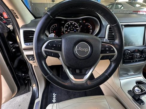 Used 2014 Jeep Grand Cherokee Limited AWD/4WD image 16