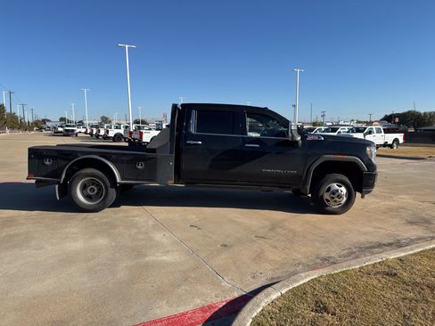Used 2023 GMC Sierra 3500 Denali w/ Denali Ultimate Package image 6