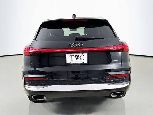 Used 2025 Audi Q5 Premium Plus w/ Premium Plus AWD/4WD image 6