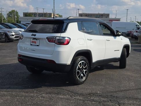 Certified 2025 Jeep Compass Trailhawk AWD/4WD image 21