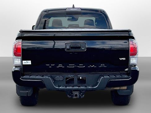 Used 2021 Toyota Tacoma 4x4 Double Cab w/ Tacoma SR5 Package image 4