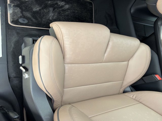 New 2027 Lincoln Navigator Black Label AWD/4WD image 9
