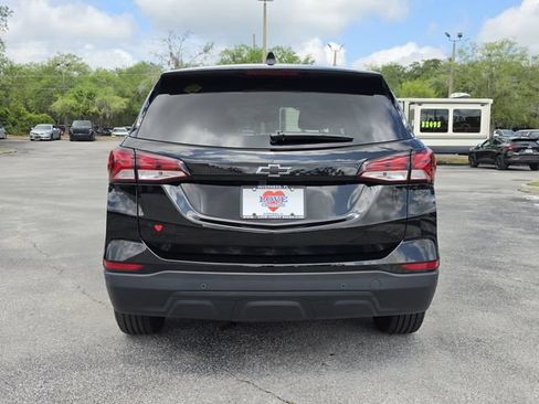 Used 2024 Chevrolet Equinox LS w/ LS Convenience Package FWD image 4