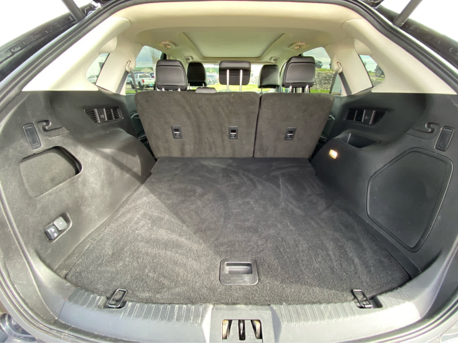 Used 2024 Ford Edge Titanium w/ Equipment Group 301A AWD/4WD image 11