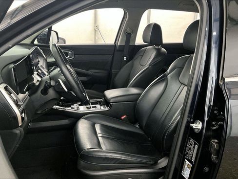Used 2022 Kia Sorento SX image 24