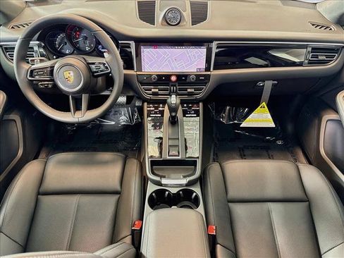 Used 2026 Porsche Macan AWD/4WD image 20