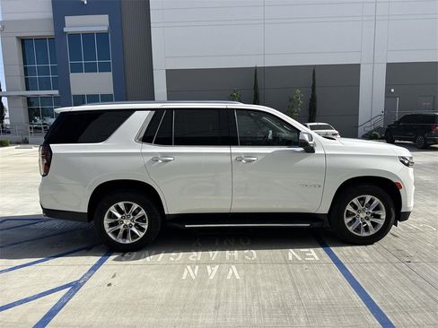 Used 2024 Chevrolet Tahoe Premier image 2