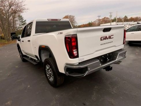 New 2026 GMC Sierra 3500 Pro image 7