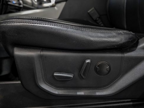 Used 2022 Ford F250 Lariat w/ Lariat Value Package image 33