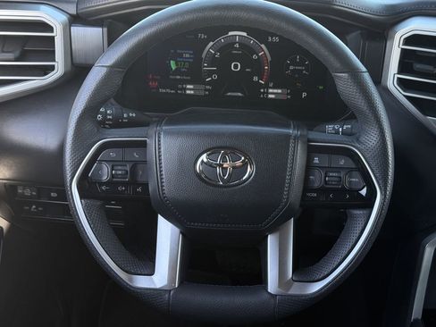 Used 2024 Toyota Tundra Platinum AWD/4WD image 14