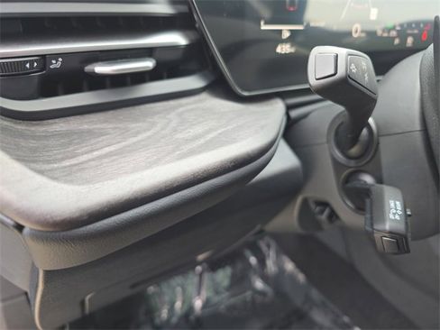 Used 2025 Audi Q5 Premium w/ Convenience Package image 29