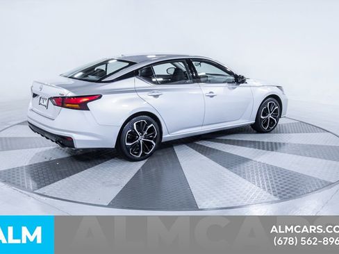 Used 2025 Nissan Altima 2.5 SR image 10