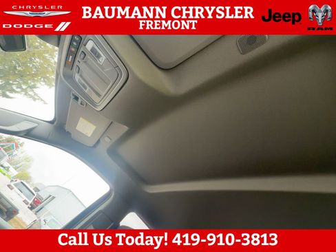 Used 2024 Chevrolet Silverado 1500 LT image 22