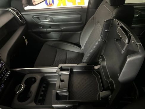 New 2026 RAM 1500 Express AWD/4WD image 29