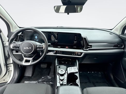 Used 2023 Kia Sportage LX image 14