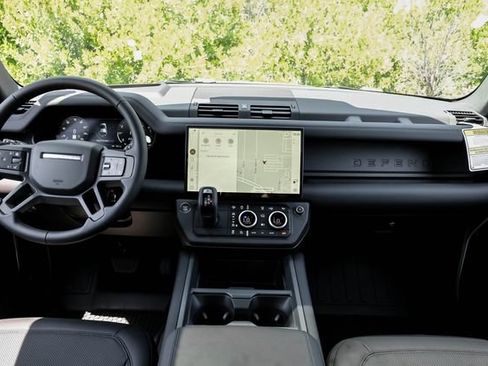 New 2026 Land Rover Defender 110 X-Dynamic SE AWD/4WD image 19