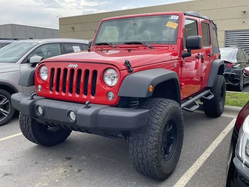 Used 2018 Jeep Wrangler Unlimited Sport S AWD/4WD image 2