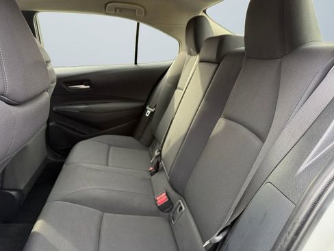 Used 2021 Toyota Corolla LE w/ Carpet Mat Package (TMS) image 13